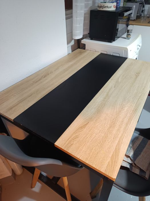 Mesa de cozinha e 3 cadeiras