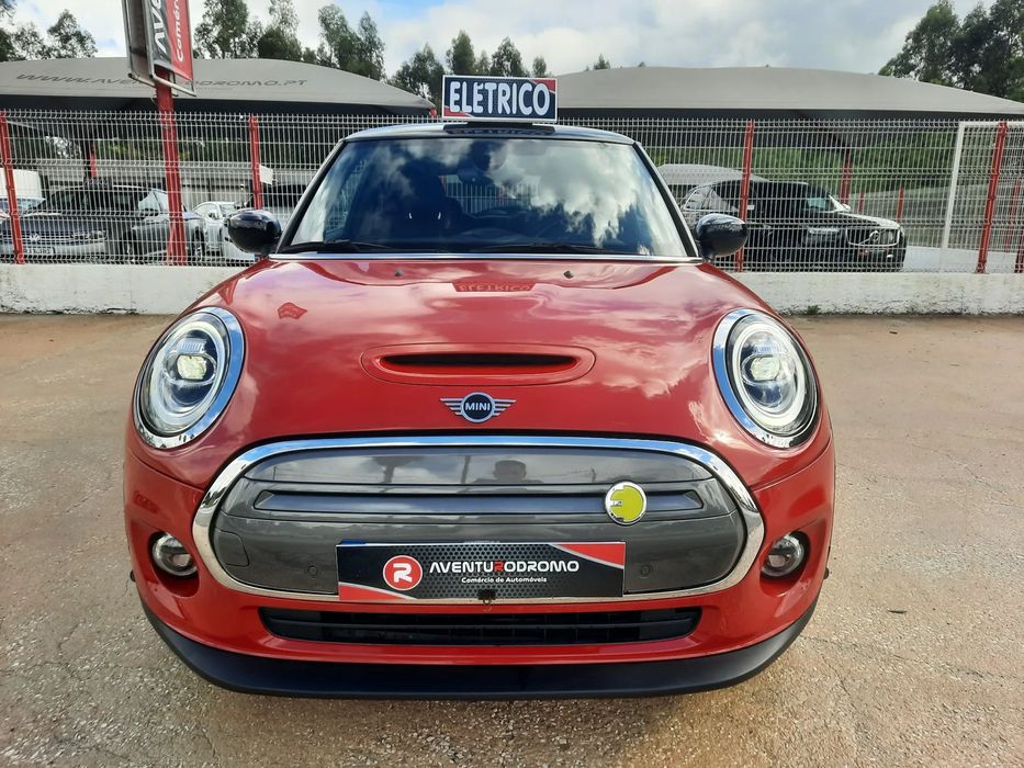 MINI 3 Portas Cooper SE Premium Extra Resolute Edition