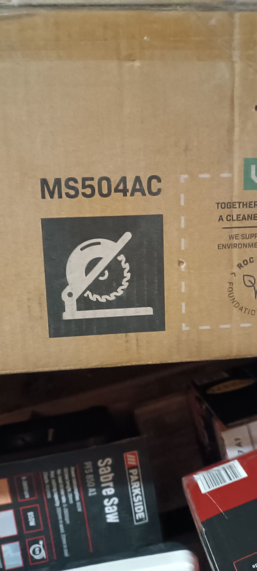 Торцювальна пила VONROC MS504AC, торцовка з протяжкою, торцовочная пил