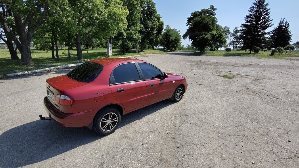 Продам Daewoo Lanos.
