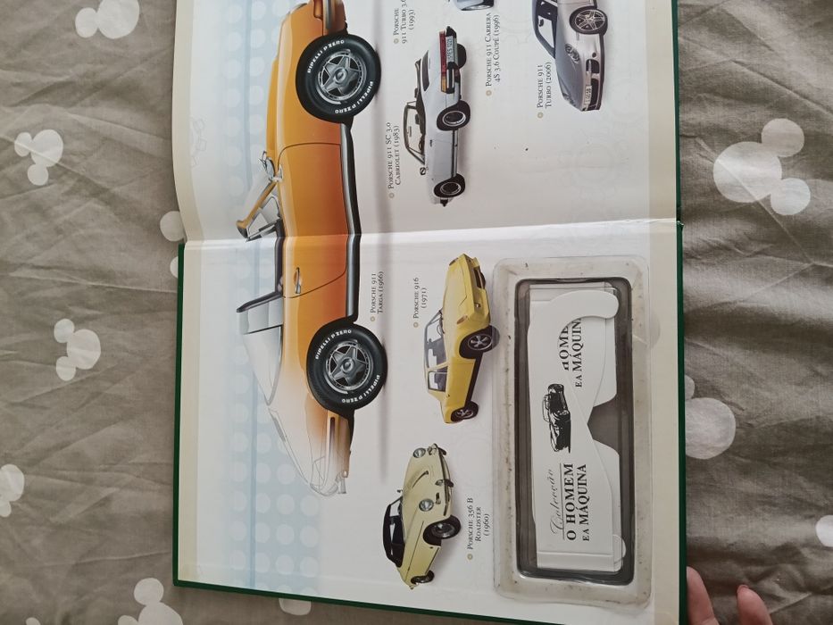 Livro Porche e óculos