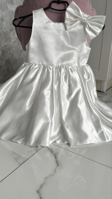 Святкова сукня для дівчинки