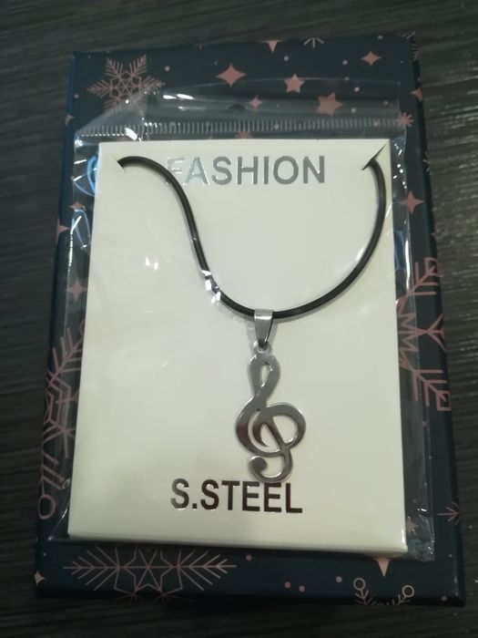 Colares com simbologia