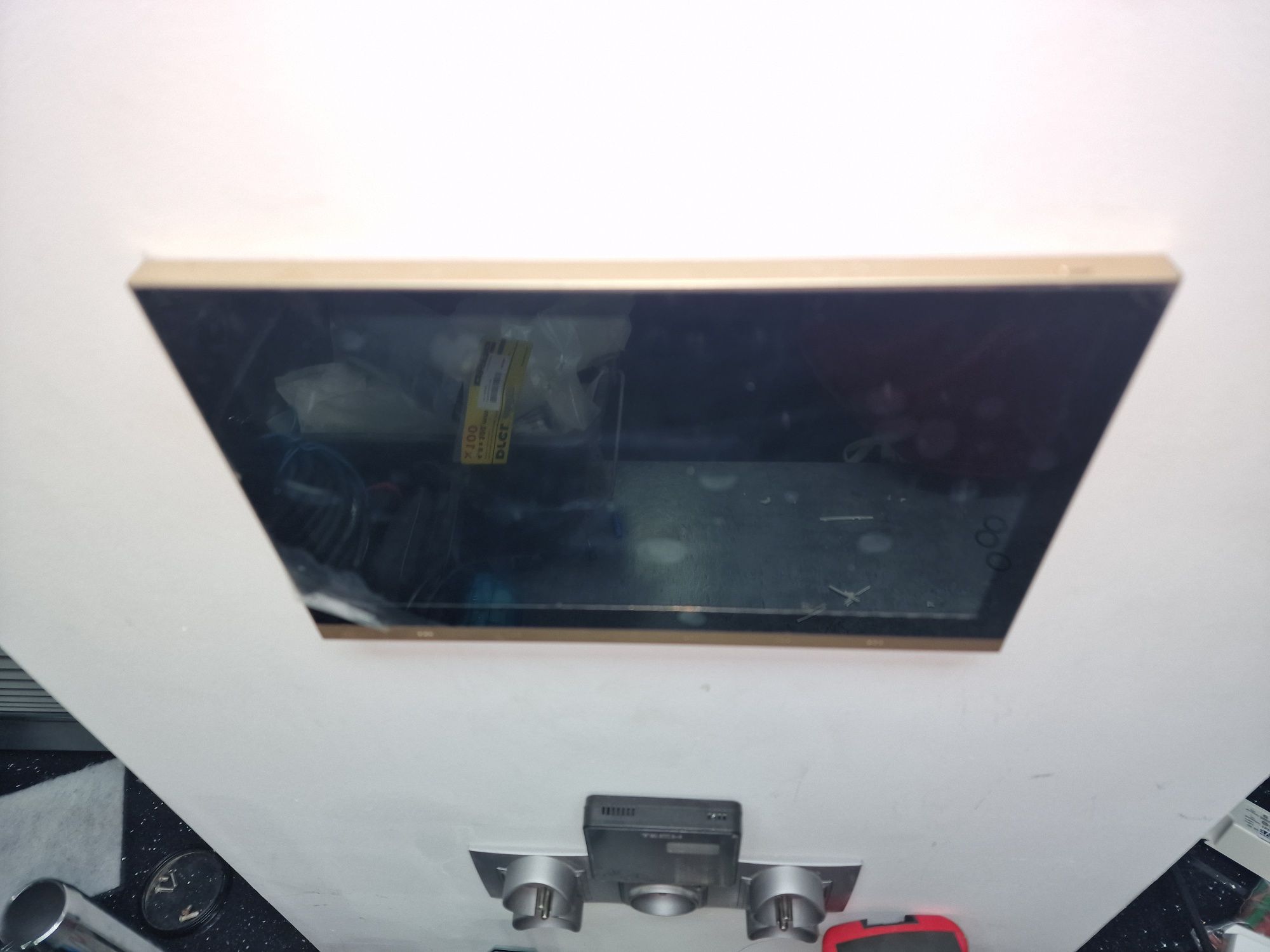 Wzmacniacz odtwarzacz ścienny 10 cali tablet BT Wifi 8x25w