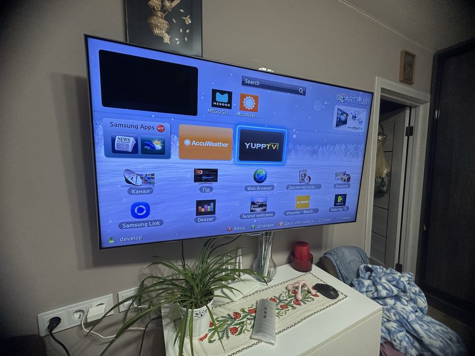 Самсунг UE55ES8090