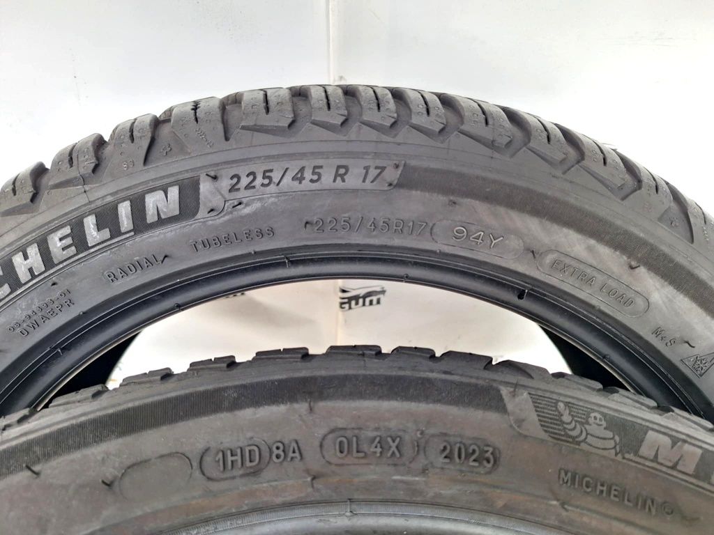 Opony 225/45 R17 Michelin CrossClimate 2 Jak Nowe