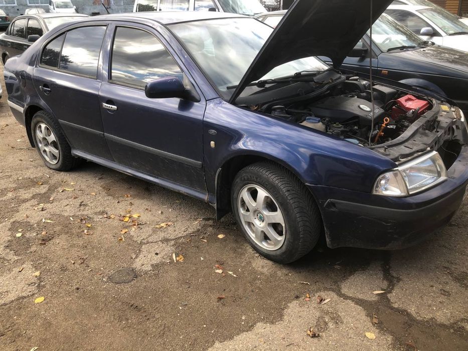 Skoda Octavia Tour 2002 1.6 газ бензин
