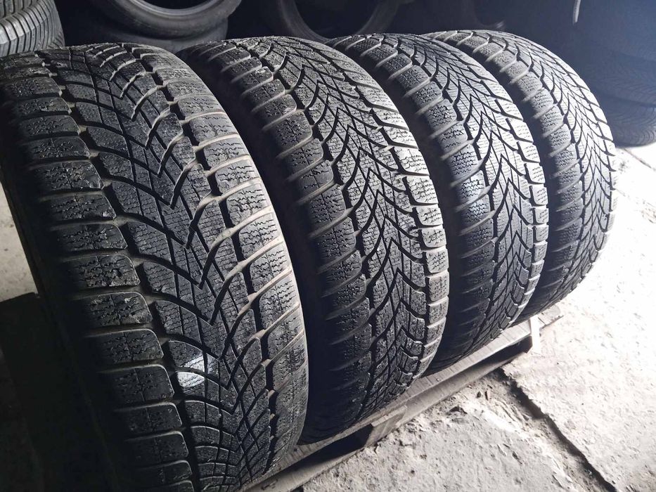 225.55.17 Dunlop 4 шт зима шини гума склад Харків Шиномантаж з Європи