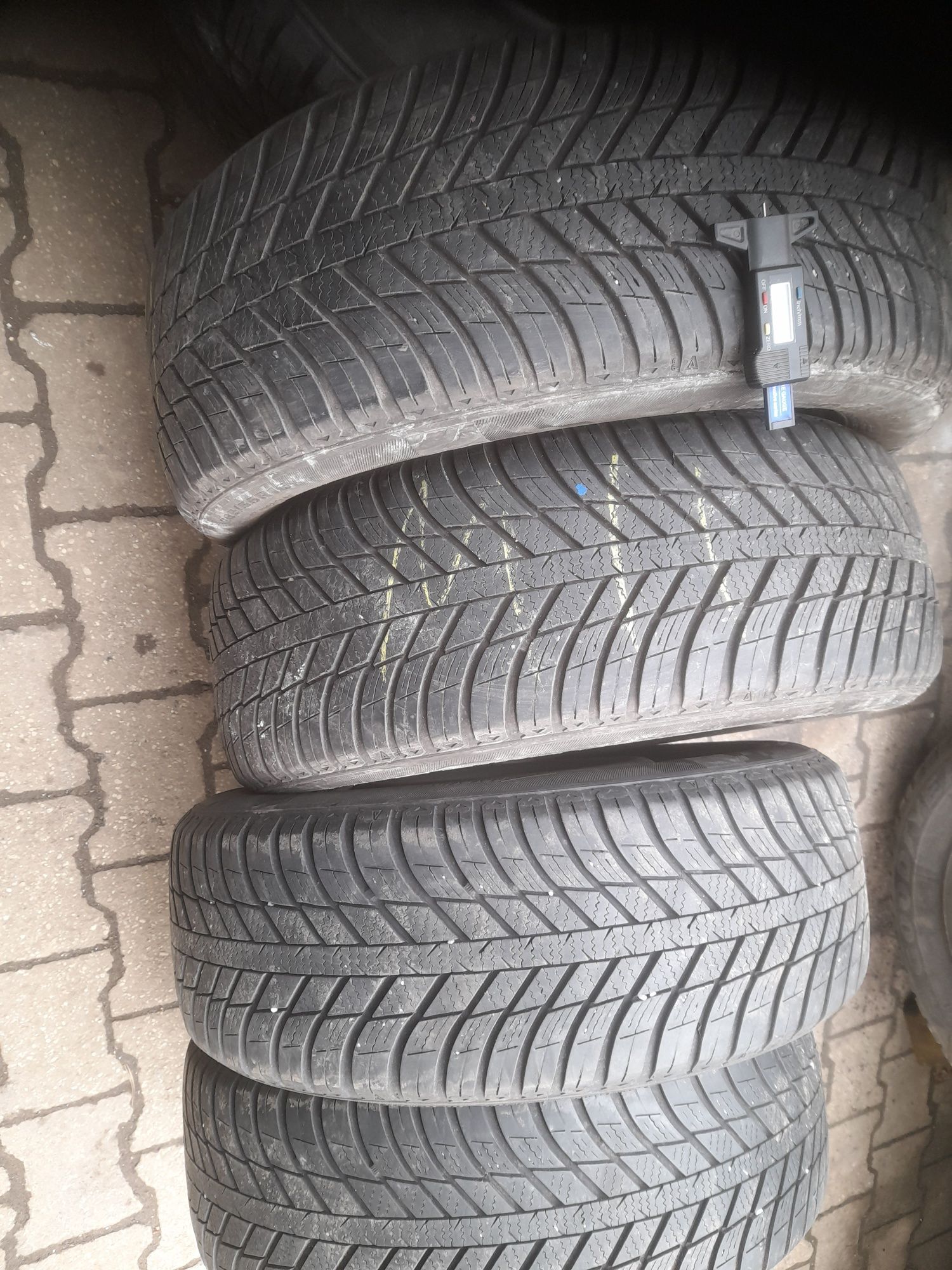 Opony wielosezon 205/55r16  goodyear 7mm nexen  6-6.5mm 2019-20r