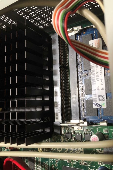 Міні компьютер RIM-2000 Patriot Optim Mini Intel D2700 МОЕП неттоп