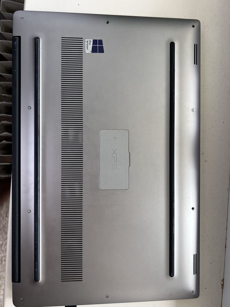 Dell xps 15 9560 Ноутбук I5-7300HQ / SSD 512GB + HDD 1TB