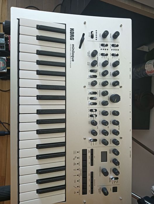 Korg Minilogue - Como Novo