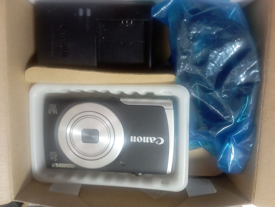 Цифрова камера canon a2500