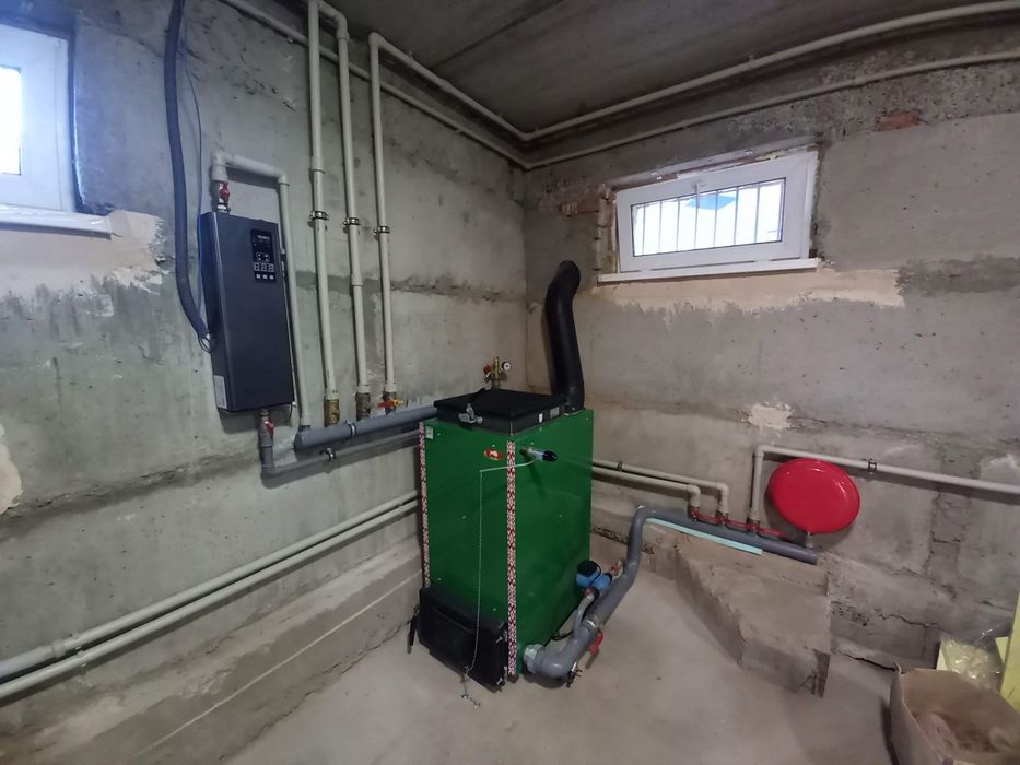 Продаётся часть дома  два этажа Верхняя Хортица