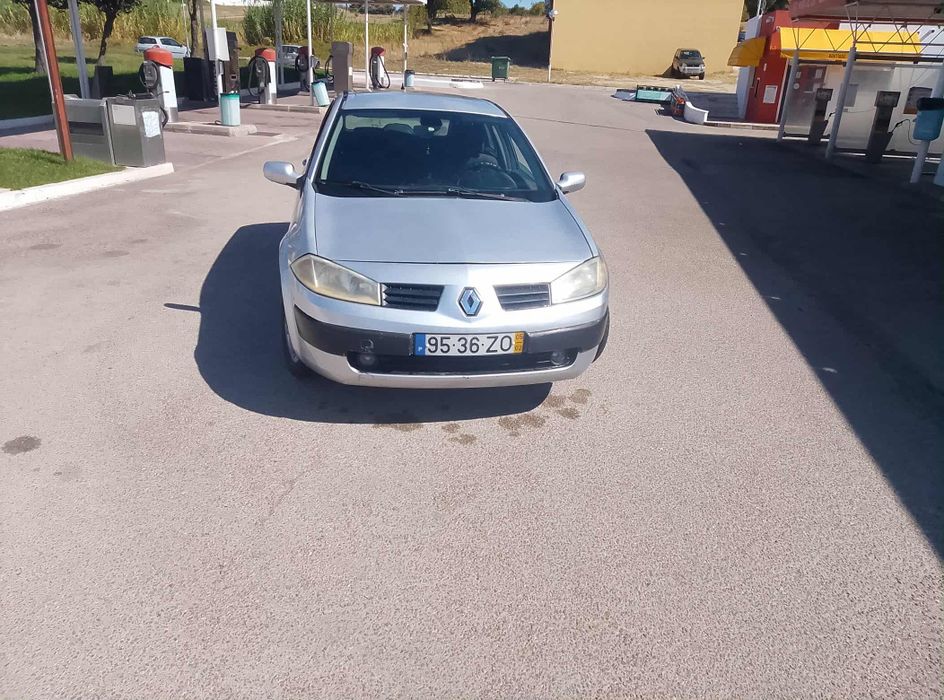 Renault Megane dci ano 2005 tem 220mil kms