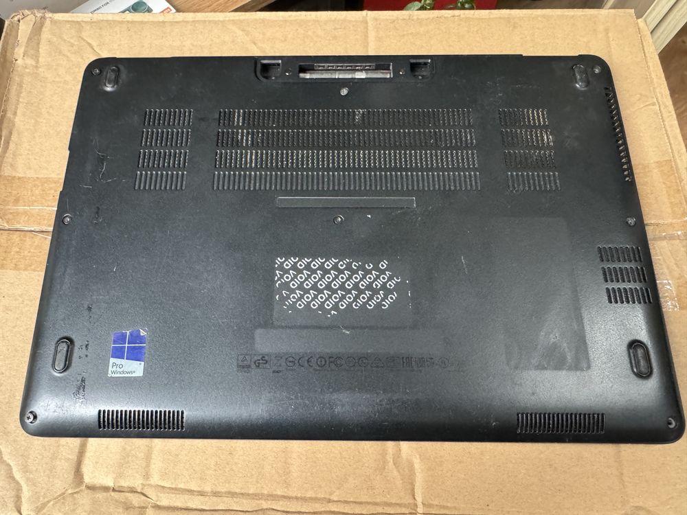 Dell latitude e7270 obudowa palmrest kadłubek