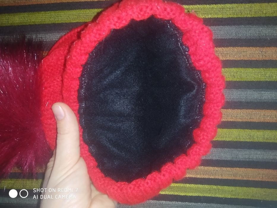 Зимова шапка для дівчинки 3-4 роки