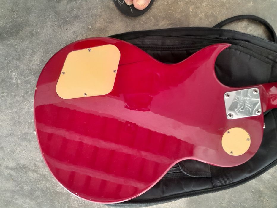 Guitarra elétrica sx