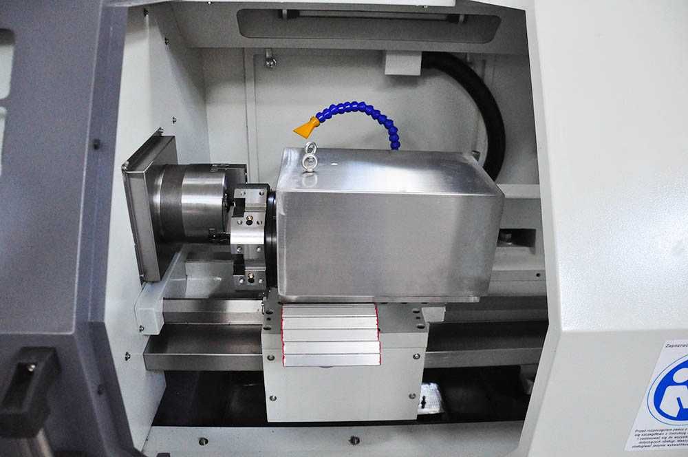 Tokarka CNC 360x750 z hydrauliką