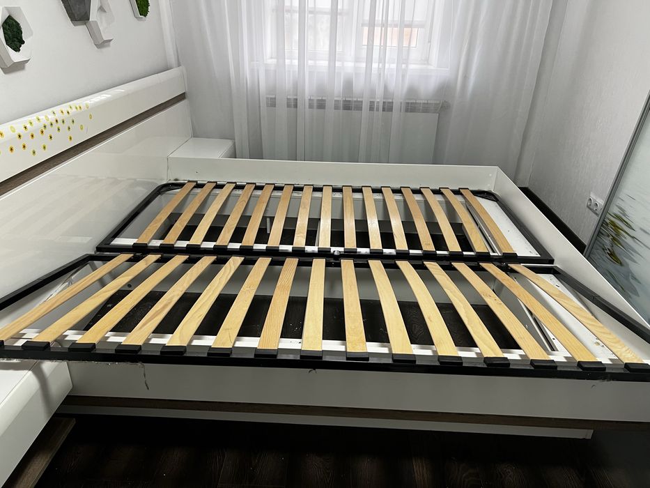 Продам ліжко двохспальне в гарному стані