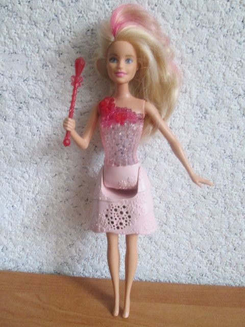 lalka barbie śpiewa po polsku - 2 lalki grające