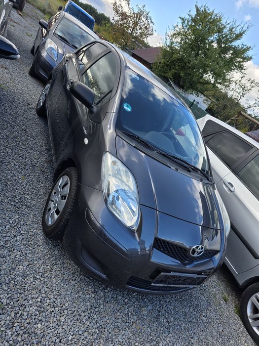 Yaris lift 1.3 16v klima pdc