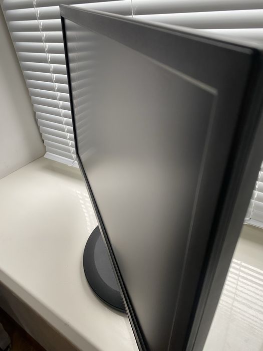 Монитор LG ips231