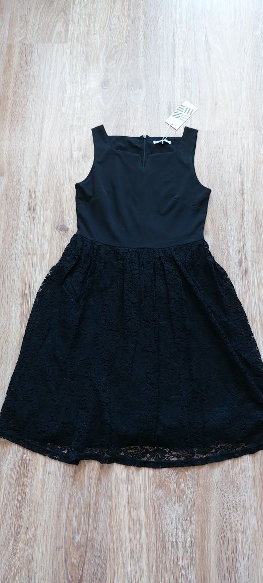 Nowa czarna sukienka z koronką Szachownica
