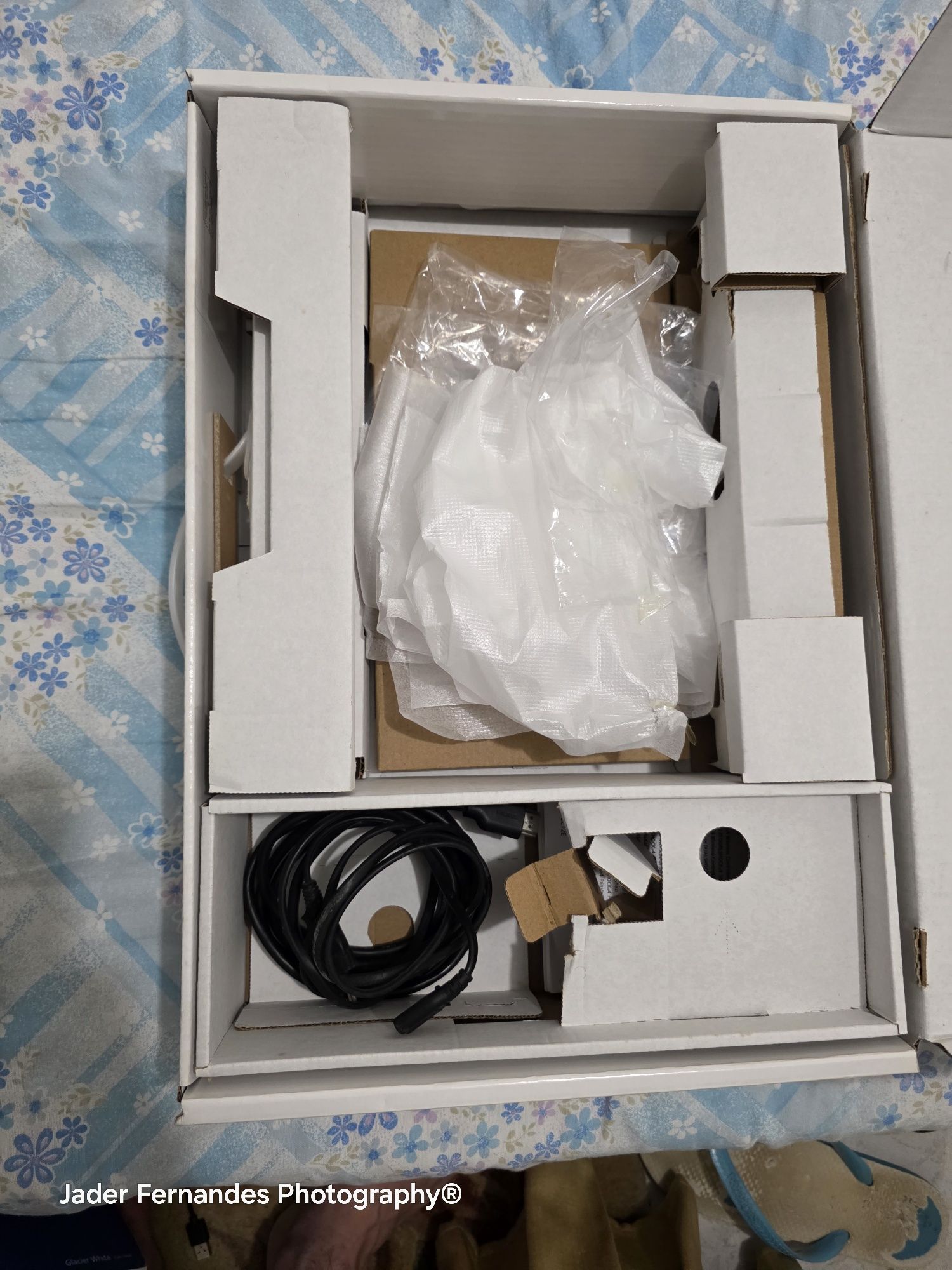 Ps4 fat (apenas a caixa e assessorios)