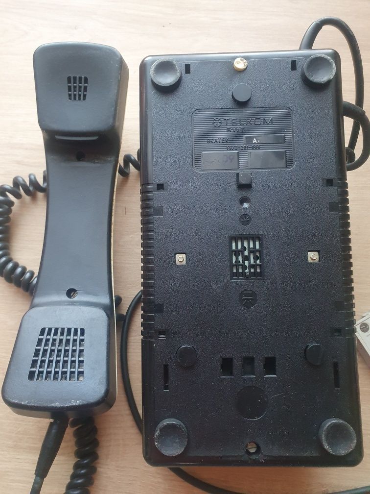 Telefon stacjonarny tarczowy retro aparat telefoniczny Telefony PRL 2