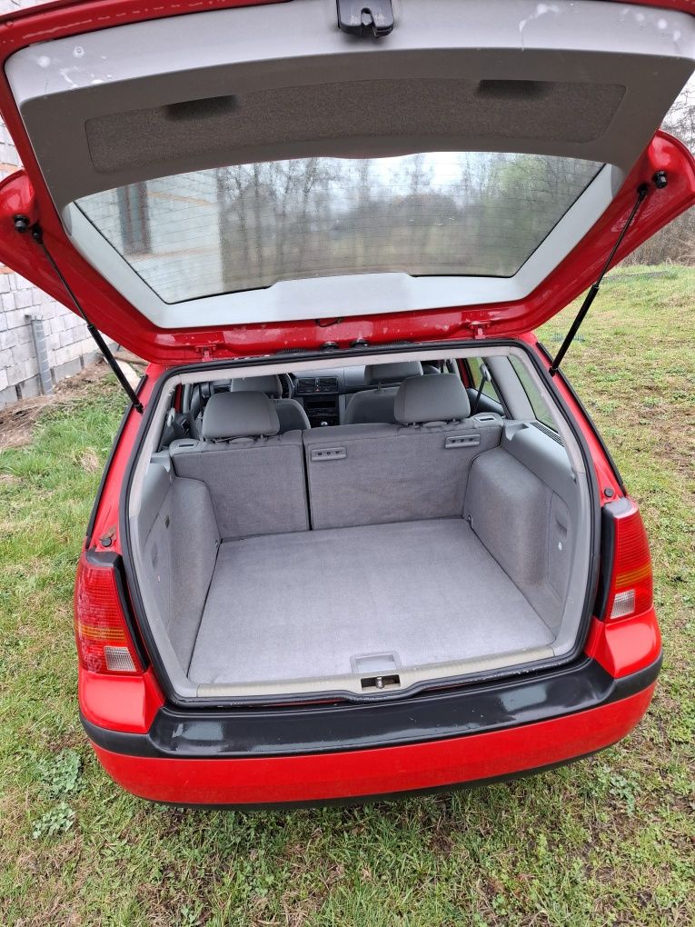 Volkswagen Golf 4 1.4 kombi