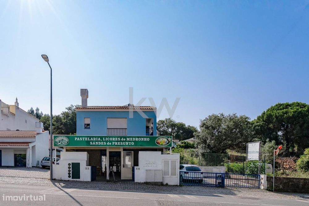 Apartamento T2+1 com espaço exterior privativo e parqueamento em Monch