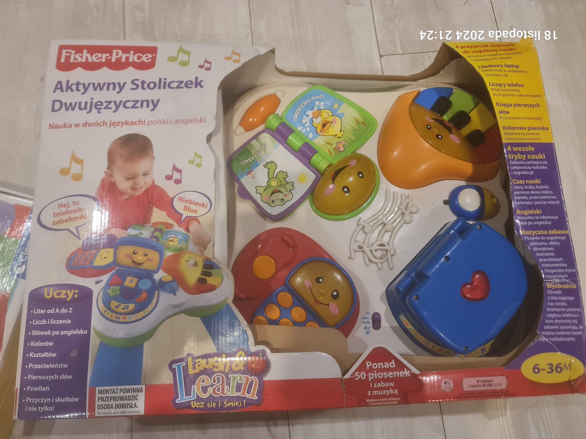 Aktywny stoliczek dwujęzyczny Fisher Price