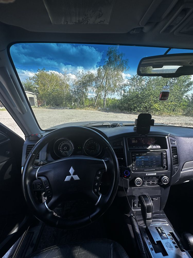 Mitsubishi Pajero 2007