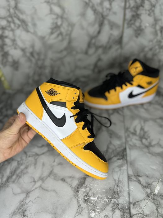 Кроссовки кожа натуральная Nike Jordan 1 оригинал размер 40 25,5 см
