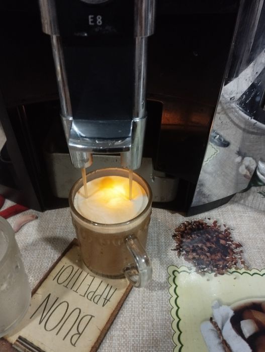 Кавоварка юра е 8