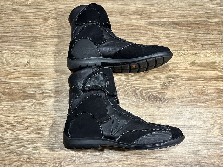 Мотовзуття Dainese стан Нових розмір 44(28,5 см.)