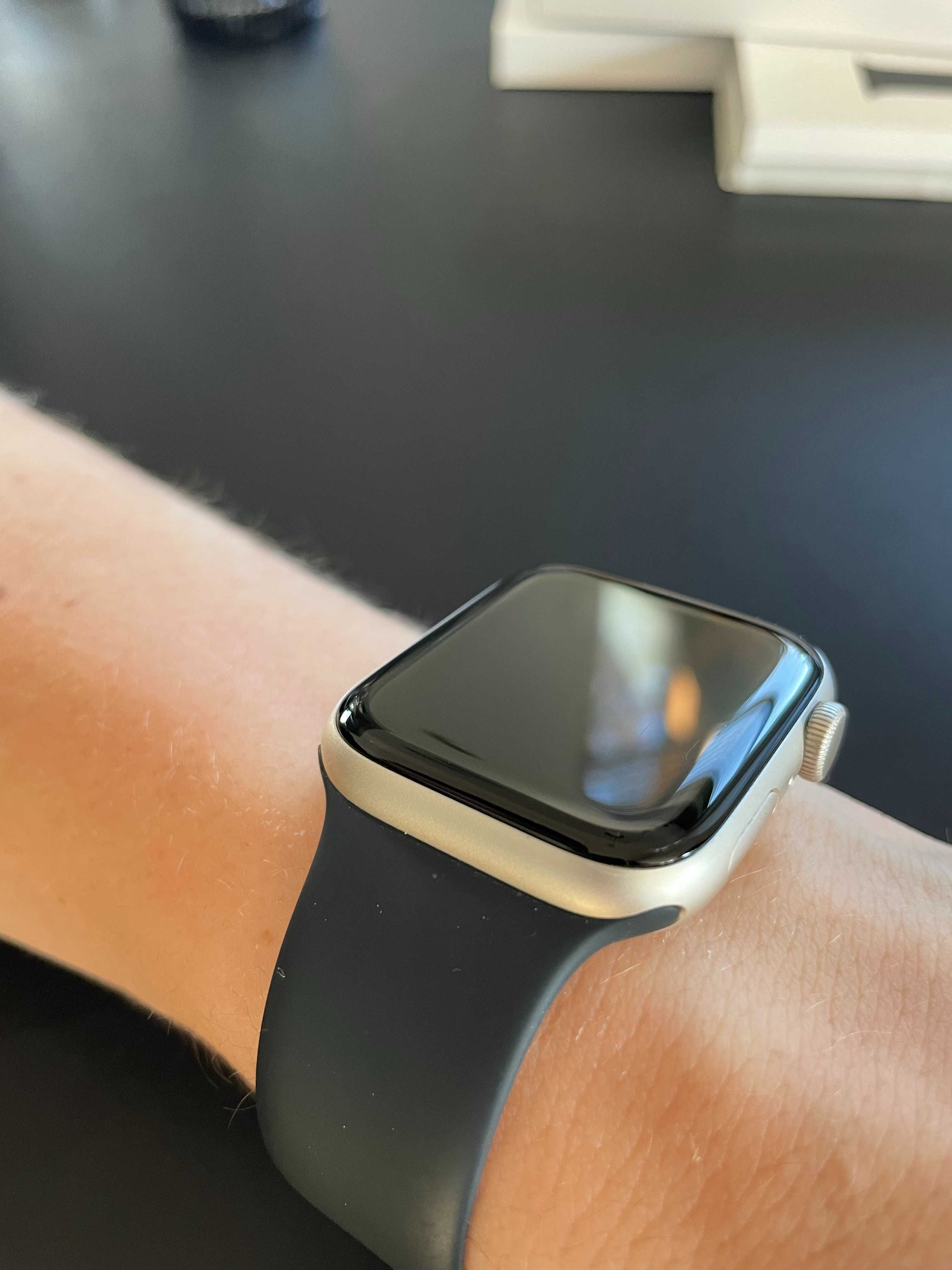 Apple Watch SE (2nd Gen) 44mm