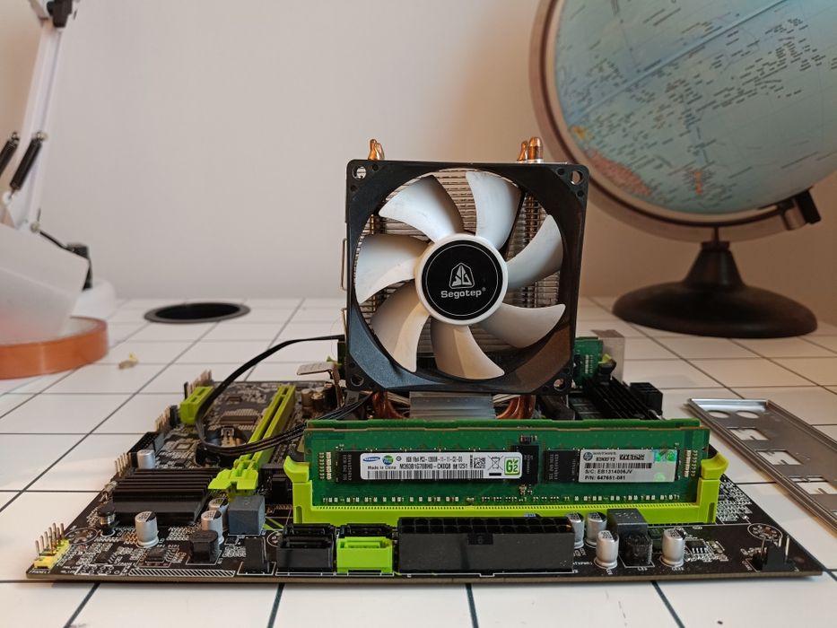 Zestaw QIYIDA X79 / Xeon E5 2689 / 32 GB DDR3 / Chłodzenie