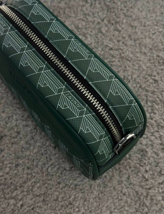 Бананка Lacoste