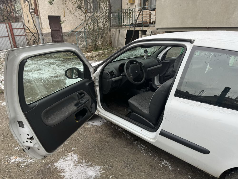 Renault Clio 2 бензин 1.4