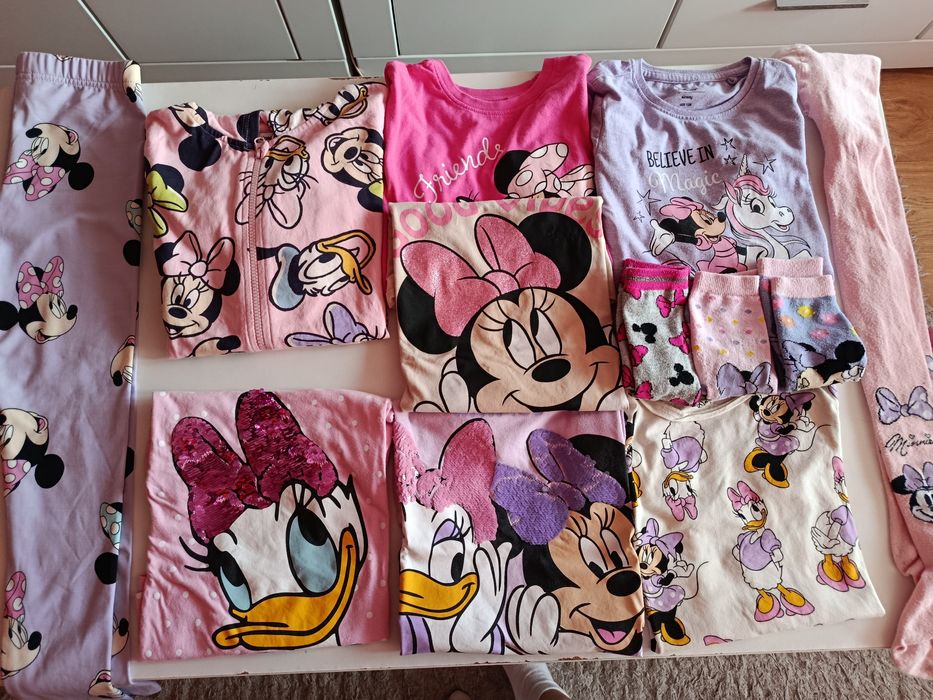 Nowe ubrania Minnie Mouse rozmiar 128 i gratisy