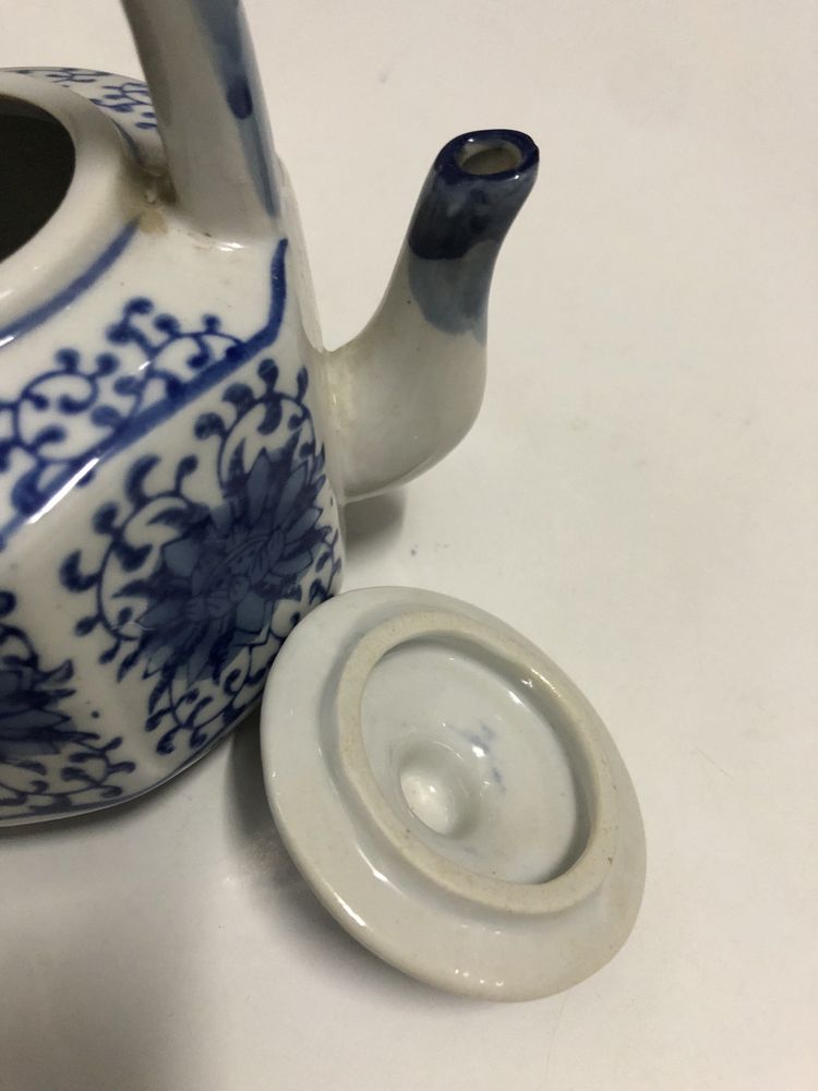 Bule em ceramica - made in china - pintado à mão