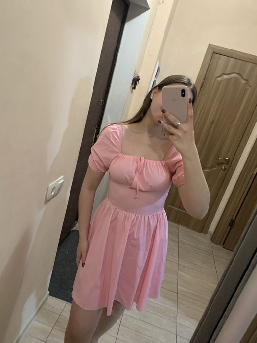 Рожеве плаття міні