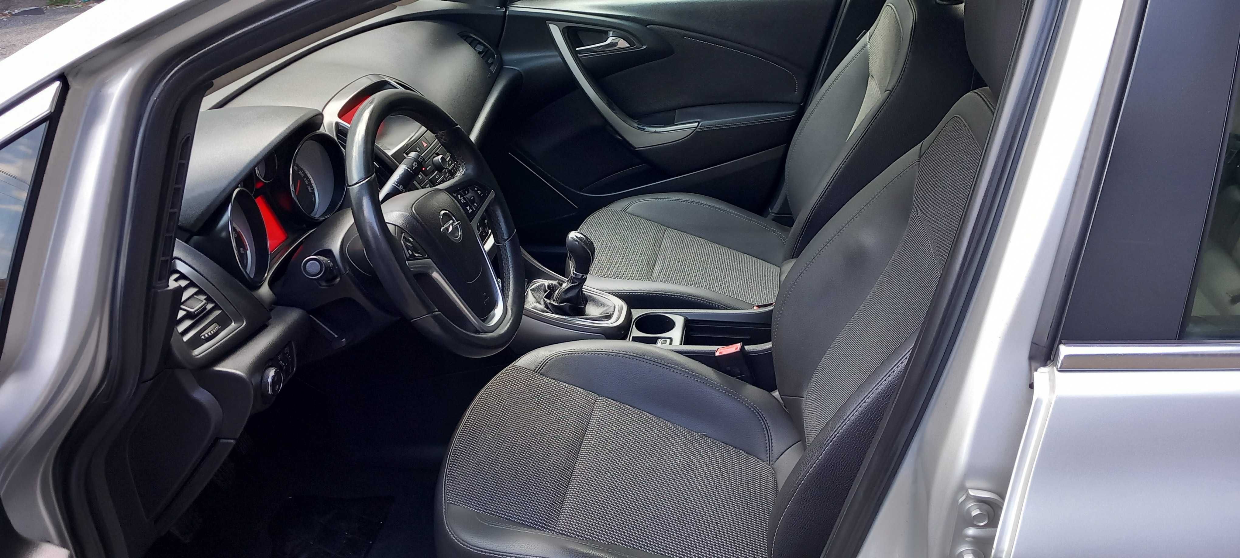 Opel Astra Sports Tourer 1.7 CDTI Cosmo 130CV Nacional