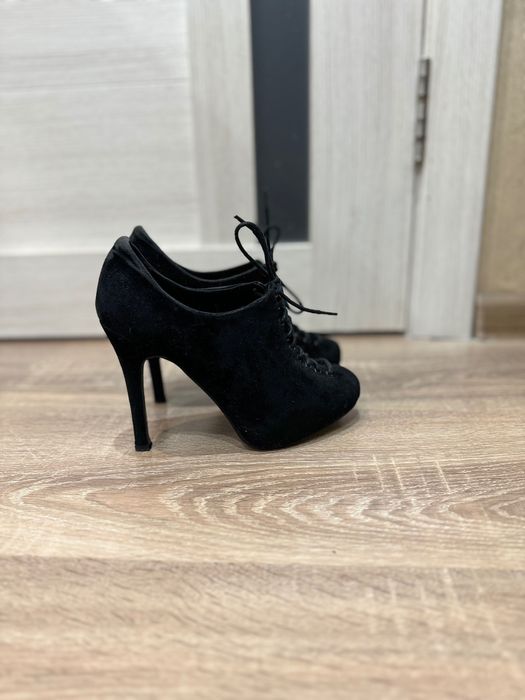 Ботильоны туфли на шнурках