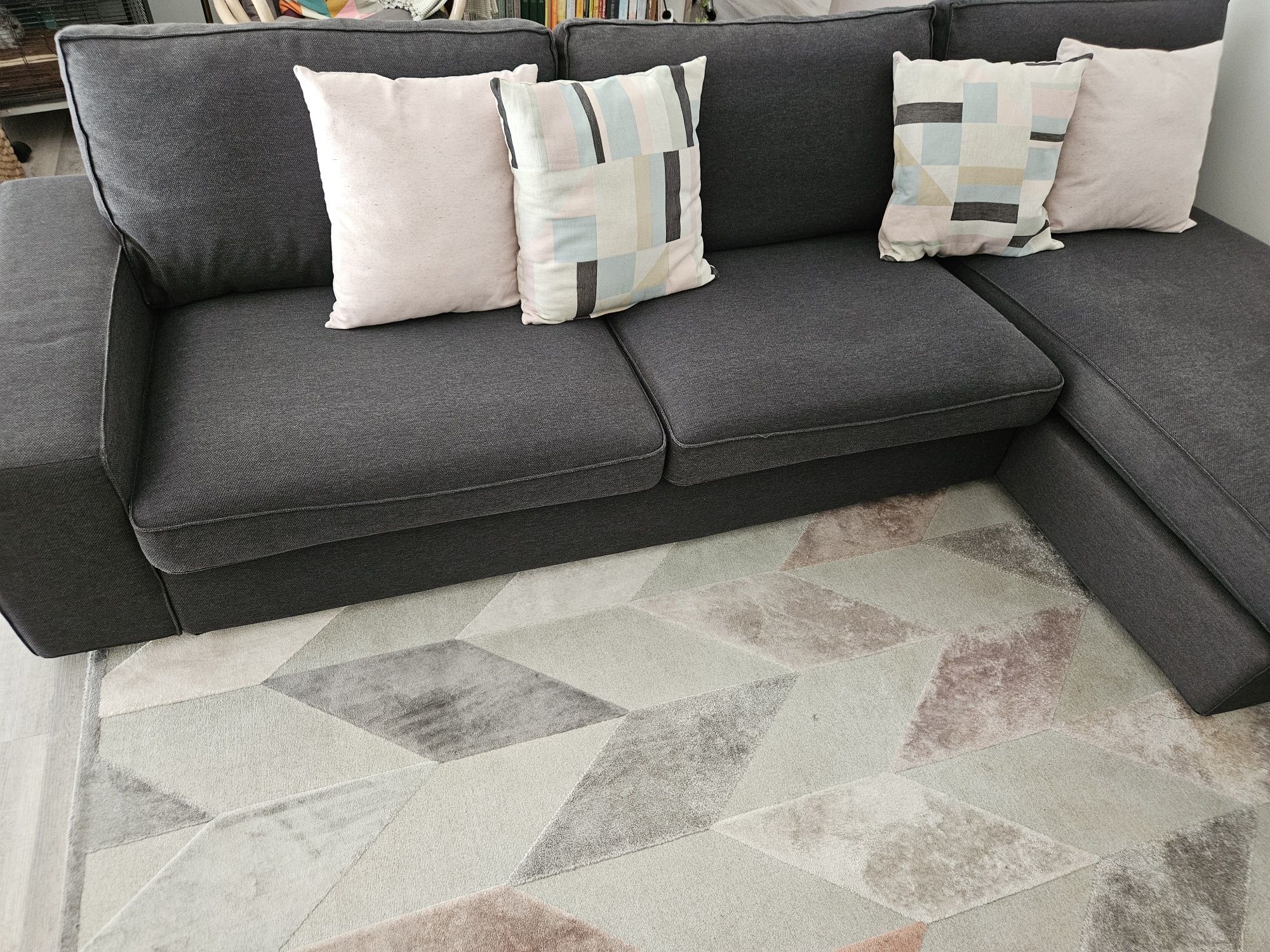 Sofa 3 lugares com chaise longue Kivik