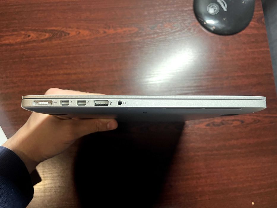 Macbook Pro 13 2015 8/128gb i5
