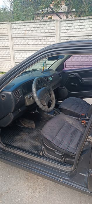 Автомобіль Volkswagen Golf 3