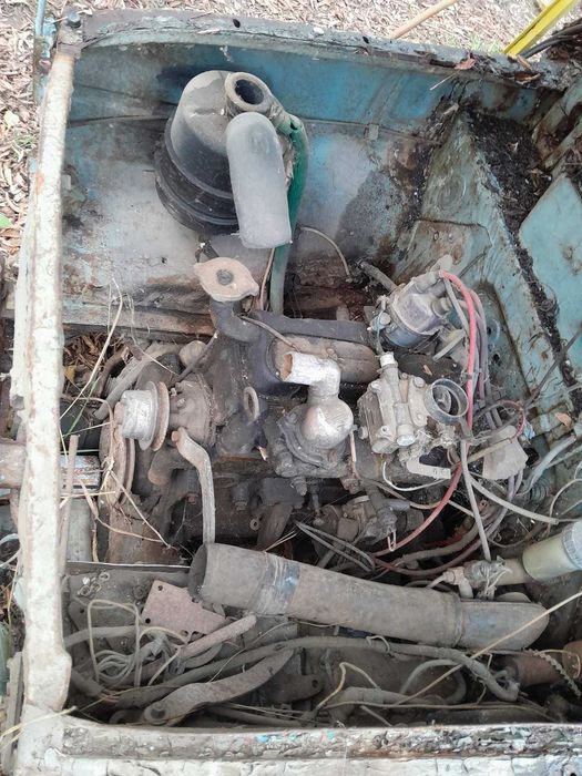 Розбирається москвич 403 з документами та 407